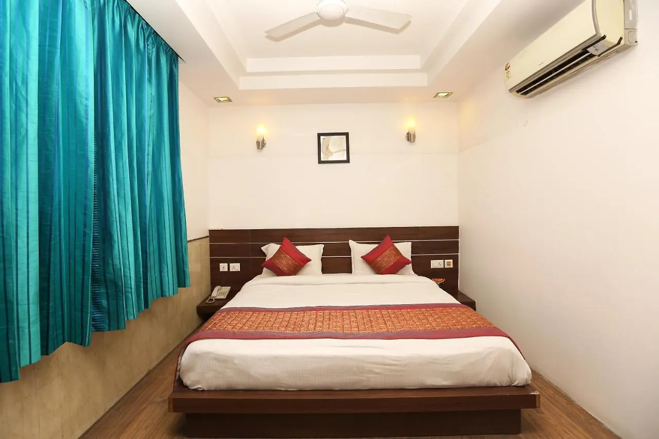 ***  Oyo Hotel Just Stay Near Leisure Valley Park Gurgaon Indien